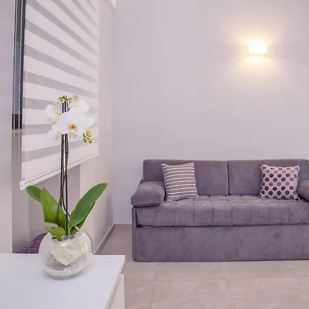 לינה וארוחת בוקר Acquamarina 4*