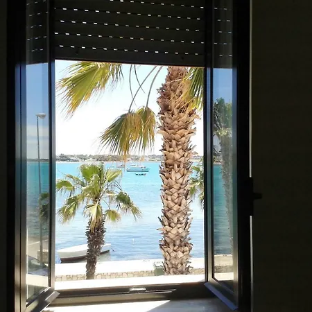 Acquamarina Bed and Breakfast